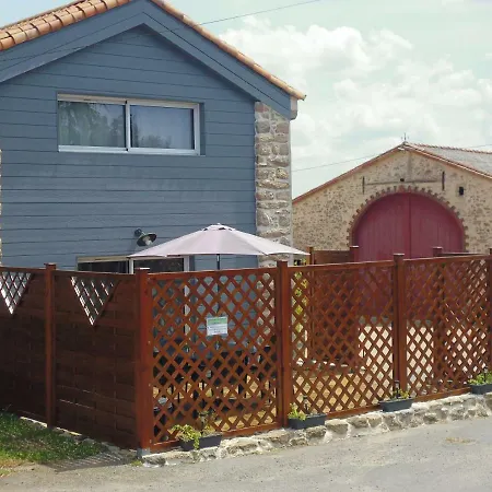 Gite La Peraie - Le Chene Treize-Vents Exterior photo
